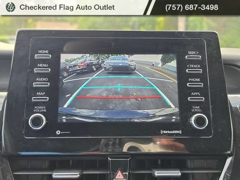 Used 2021 Toyota Camry LE FWD image 14