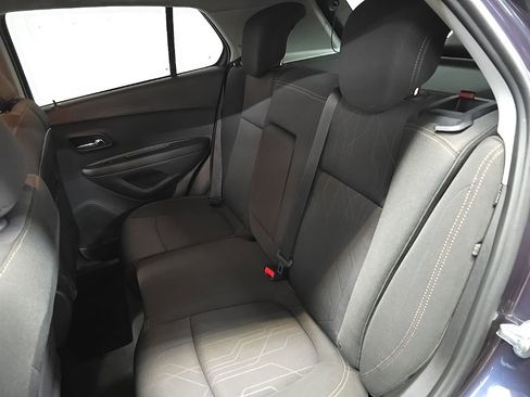 Used 2018 Chevrolet Trax LT w/ LPO, Protection Package image 31