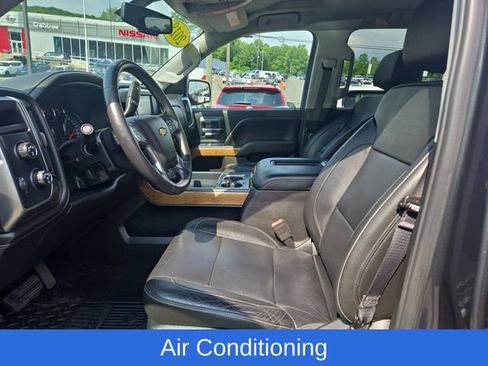 Used 2018 Chevrolet Silverado 1500 LTZ AWD/4WD image 12