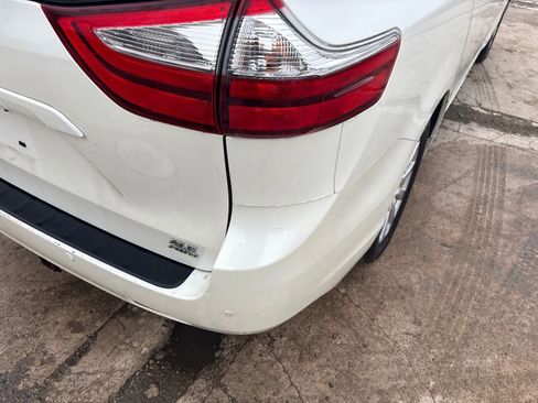 Used 2017 Toyota Sienna XLE w/ XLE Navigation Package image 28