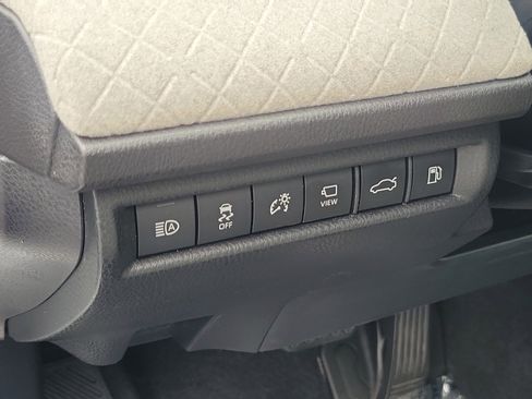 Certified 2025 Toyota Camry XLE w/ Premium Plus Package AWD/4WD image 17