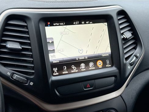 Used 2016 Jeep Cherokee Latitude image 13