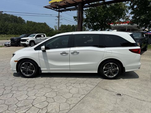 Used 2023 Honda Odyssey Elite image 11