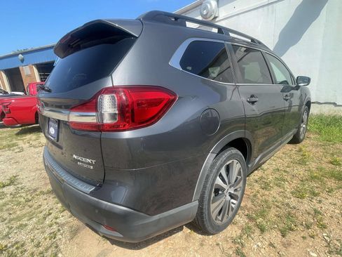 Used 2020 Subaru Ascent Limited w/ Popular Package #3 AWD/4WD image 3