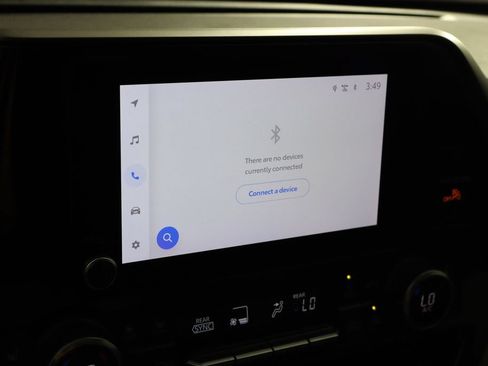 Used 2023 Toyota Highlander XLE FWD image 33