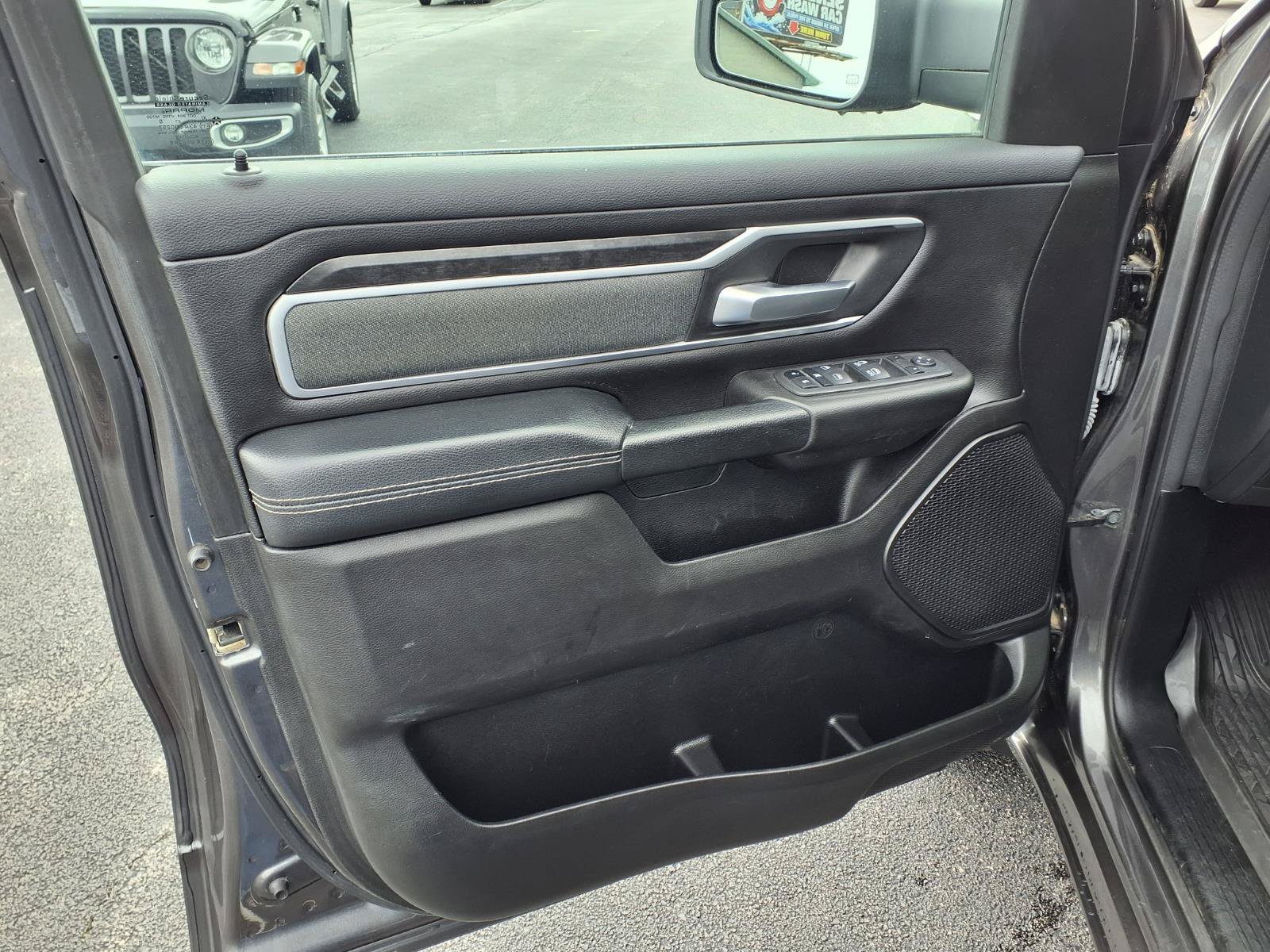 Used 2022 RAM 1500 Big Horn AWD/4WD image 16