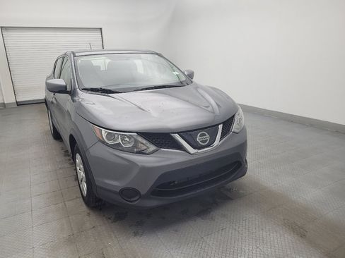Used 2019 Nissan Rogue Sport S image 14
