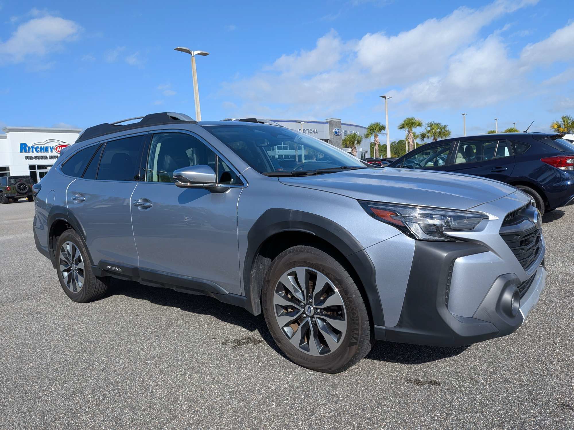 Certified 2024 Subaru Outback Touring XT AWD/4WD image 2