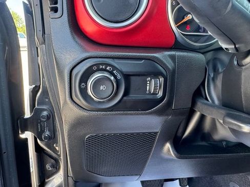Used 2023 Jeep Wrangler Unlimited Rubicon w/ Xtreme 35 Tire Package AWD/4WD image 12
