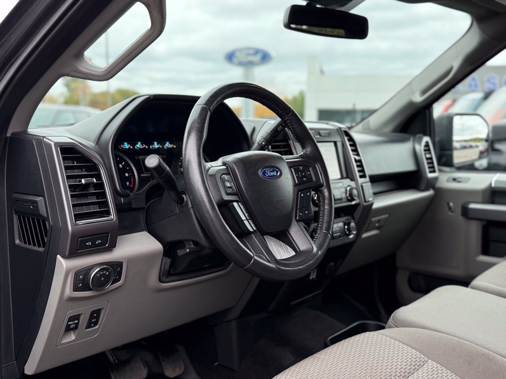 Used 2019 Ford F150 XLT w/ Equipment Group 302A Luxury AWD/4WD image 10
