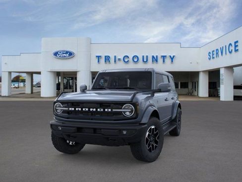 New 2025 Ford Bronco Outer Banks AWD/4WD image 2