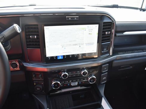 Used 2025 Ford F350 Lariat w/ FX4 Off-Road Package image 26