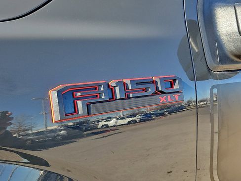 Used 2017 Ford F150 XLT w/ Equipment Group 302A Luxury image 6