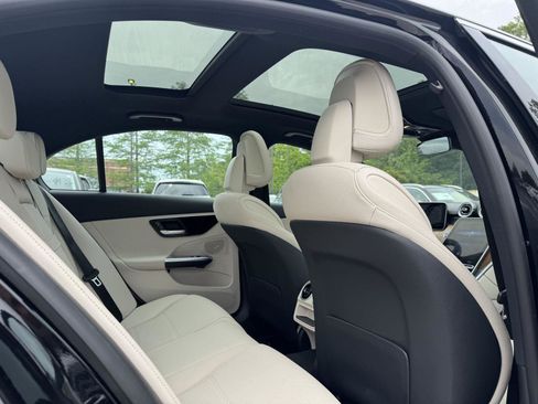 Used 2023 Mercedes-Benz C 300 4MATIC Sedan image 28