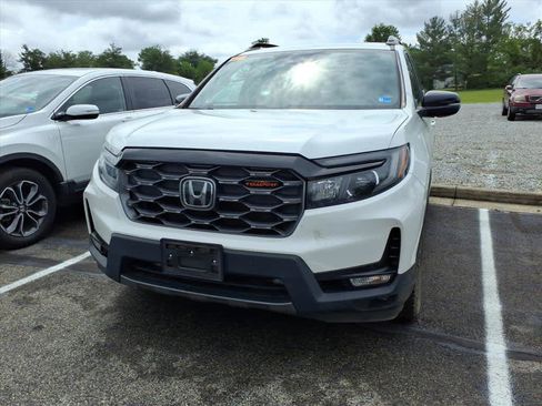 Used 2023 Honda Passport TrailSport image 4