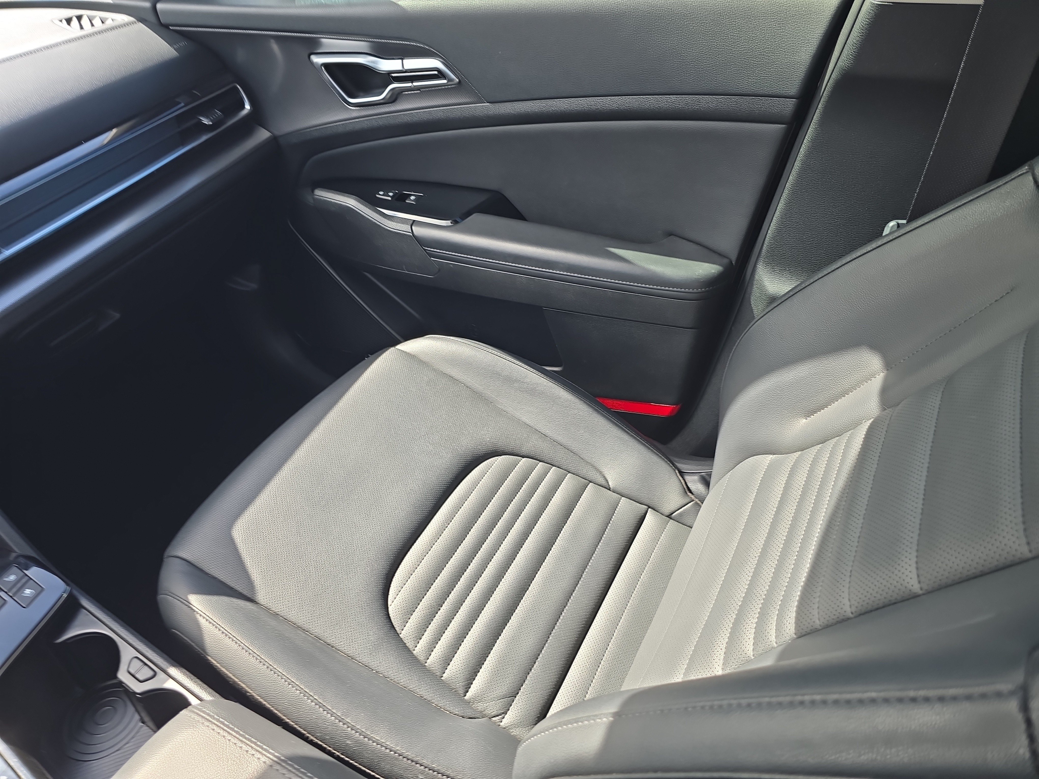 Certified 2024 Kia Sportage SX FWD image 16