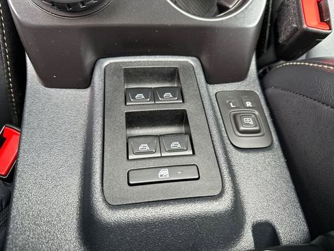 Certified 2025 Ford Bronco Badlands AWD/4WD image 33