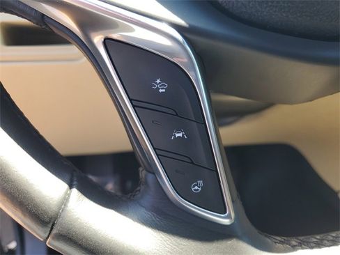 Used 2017 Cadillac XT5 Premium Luxury image 29