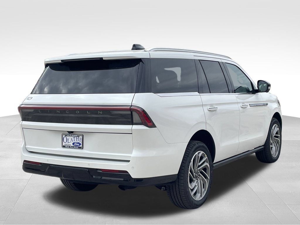 New 2026 Lincoln Navigator Reserve AWD/4WD image 5