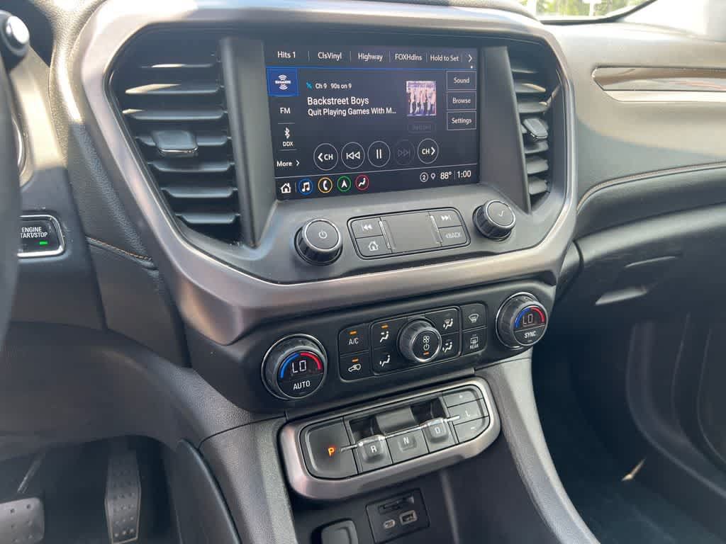 Used 2022 GMC Acadia AT4 w/ Technology Package AWD/4WD image 30