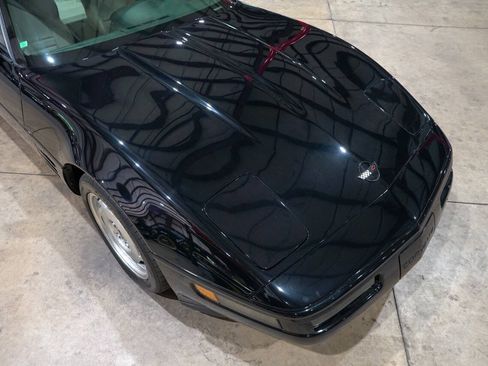 Used 1994 Chevrolet Corvette Coupe RWD image 18