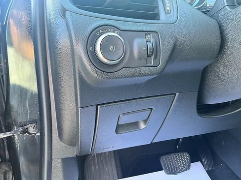 Used 2017 Buick Envision Essence AWD/4WD image 18
