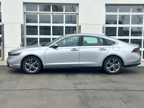 Used 2023 Honda Accord EX image 3