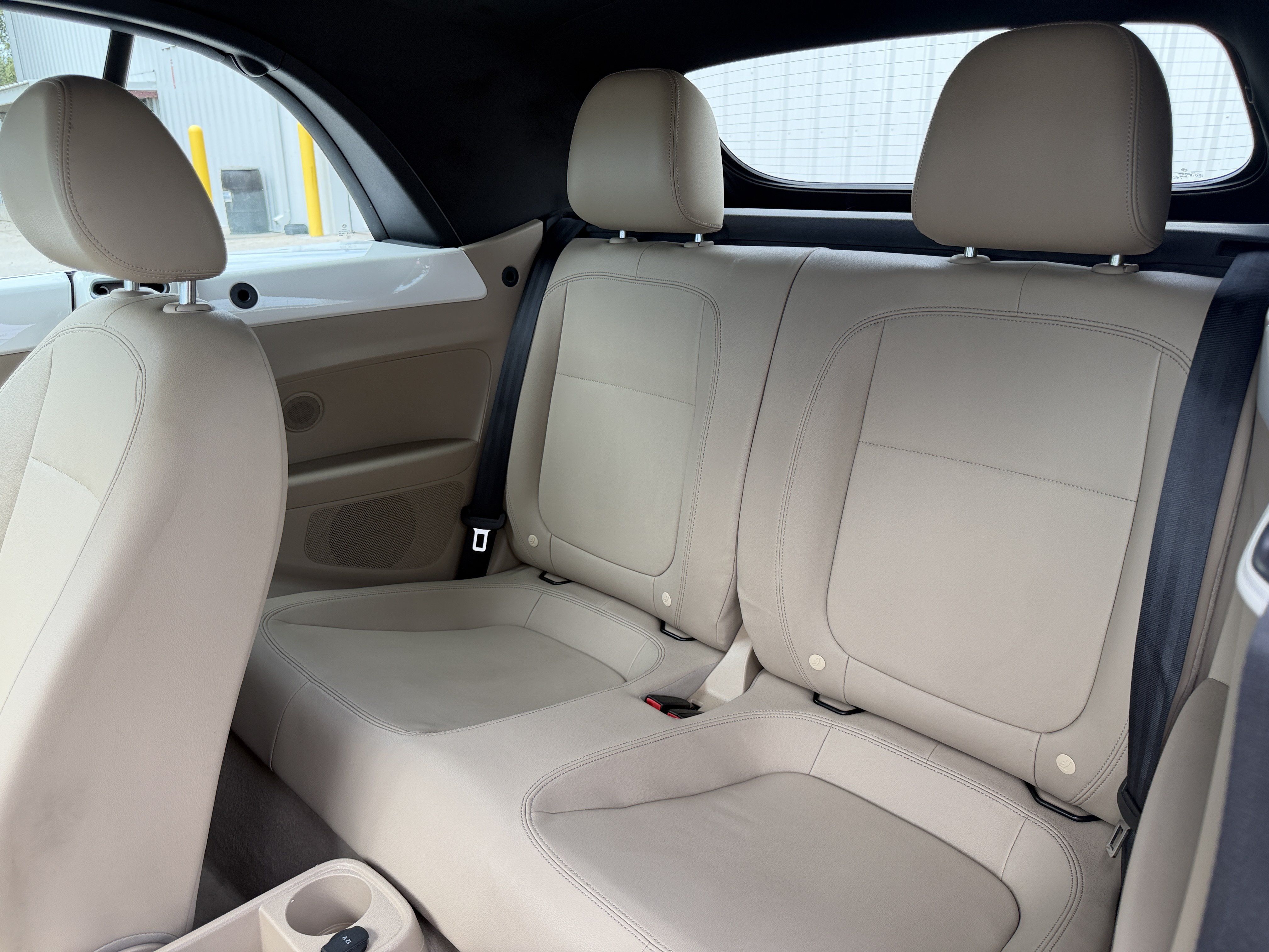 Used 2013 Volkswagen Beetle 2.5 FWD image 17