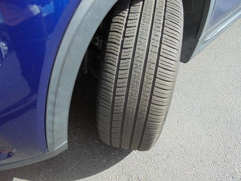 Used 2020 Mercedes-Benz GLB 250 4MATIC w/ Premium Package image 27