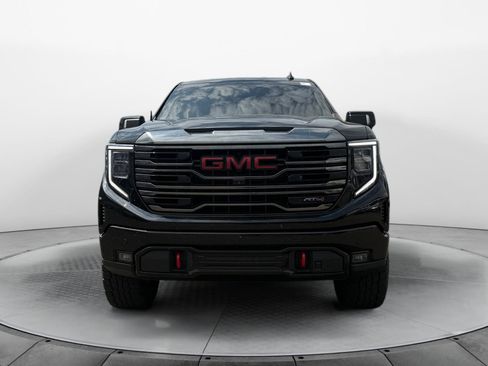 Used 2023 GMC Sierra 1500 AT4 w/ Technology Package AWD/4WD image 7