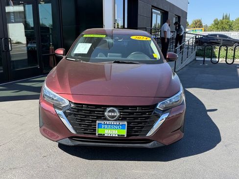 Used 2024 Nissan Sentra SV FWD image 3