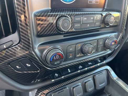 Used 2018 Chevrolet Silverado 1500 LT w/ Rally 2 Edition image 14