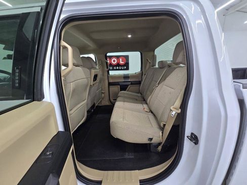 Used 2019 Ford F150 XLT w/ Equipment Group 302A Luxury AWD/4WD image 16