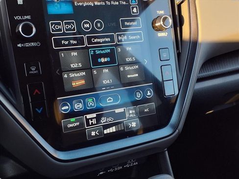 Certified 2025 Subaru Crosstrek 2.5i Limited w/ Crosstrek Mirror Package image 7