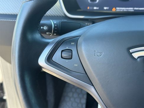 Used 2020 Tesla Model X Performance image 13