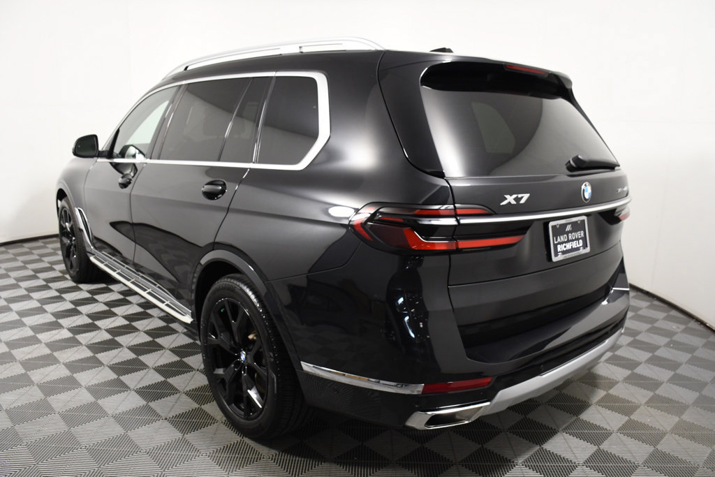 Used 2023 BMW X7 xDrive40i w/ Executive Package AWD/4WD image 4