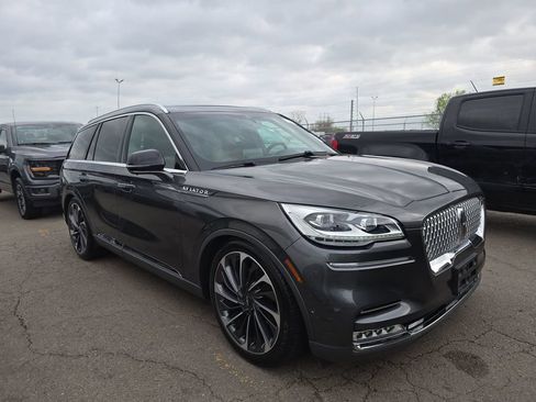 Used 2020 Lincoln Aviator Reserve w/ Equipment Group 202A image 3