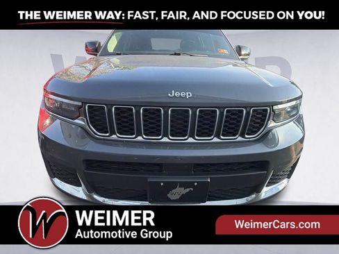 Used 2024 Jeep Grand Cherokee L Laredo AWD/4WD image 2