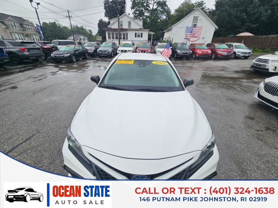 Used 2022 Toyota Camry SE w/ Convenience Package FWD image 9