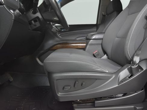 Used 2019 Chevrolet Tahoe LS RWD image 16