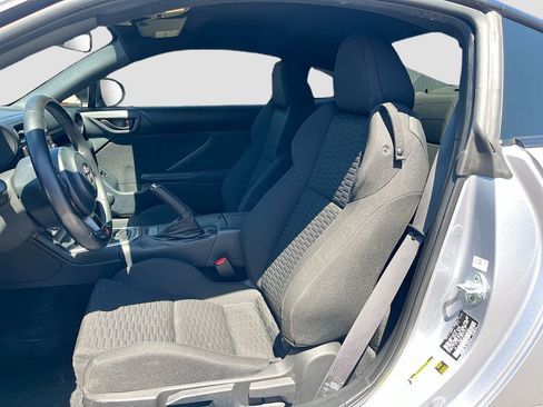 Used 2023 Toyota GR86 image 19