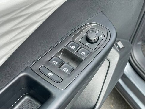 Certified 2024 Volkswagen Taos S AWD/4WD image 12