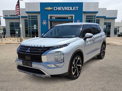 Used 2023 Mitsubishi Outlander SE
