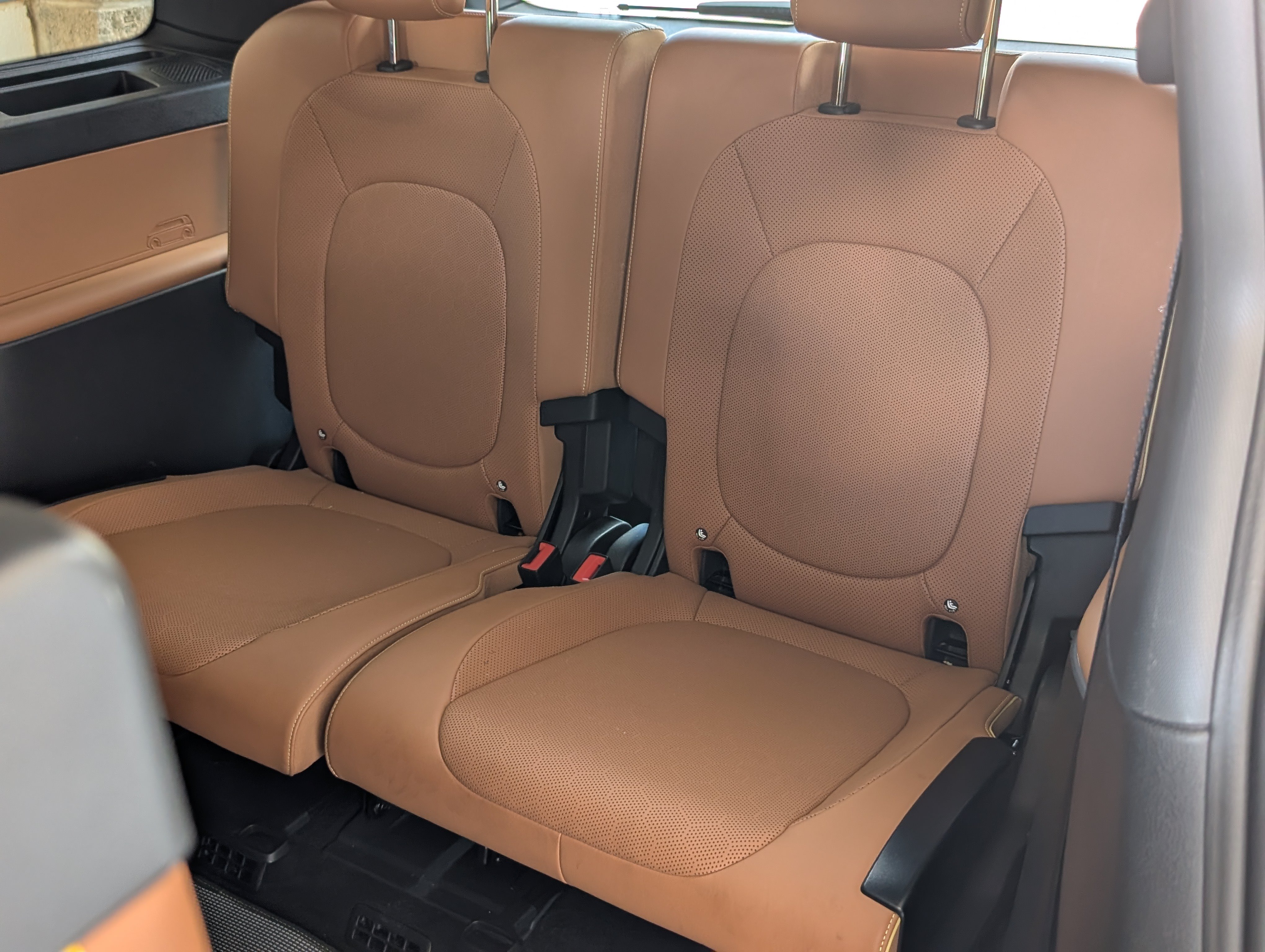 Used 2025 Volkswagen ID. Buzz Pro S RWD image 19