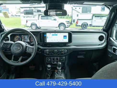 Used 2024 Jeep Wrangler Unlimited Sport AWD/4WD image 31