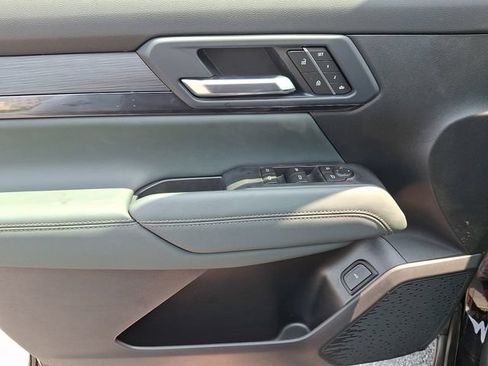 New 2026 GMC Terrain AT4 w/ Convenience Package III AWD/4WD image 9