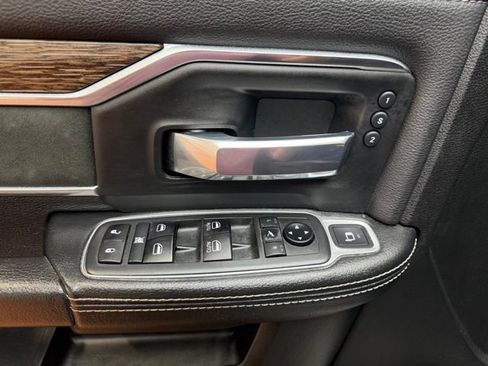 Used 2020 RAM 3500 Laramie AWD/4WD image 19