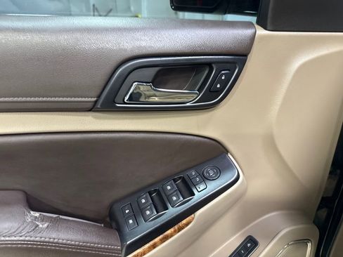 Used 2015 Chevrolet Tahoe LTZ RWD image 31
