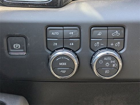 New 2026 GMC Sierra 2500 AT4X w/ AT4X AEV Edition image 29