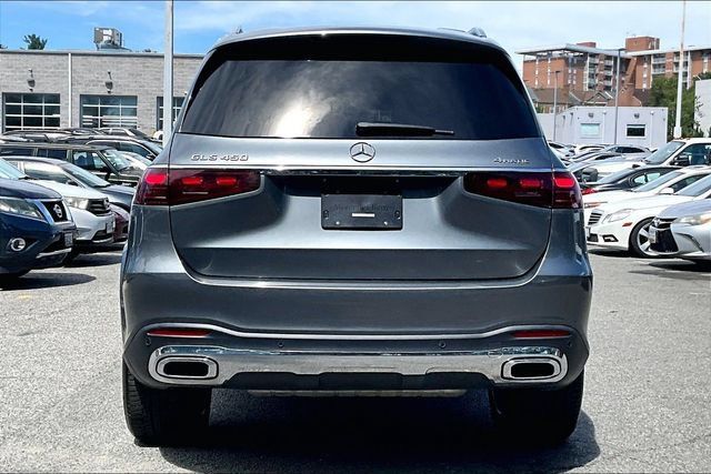 Certified 2025 Mercedes-Benz GLS 450 4MATIC image 3